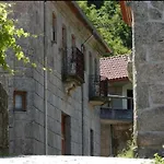 Geres - Aldeia Turistica De Louredo 펜션