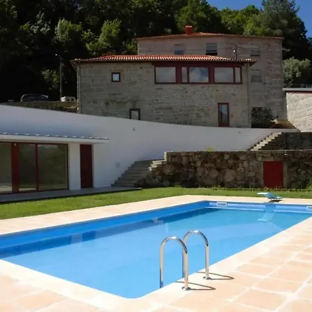 Geres - Aldeia Turistica De Louredo * 维埃拉·多米尼奥