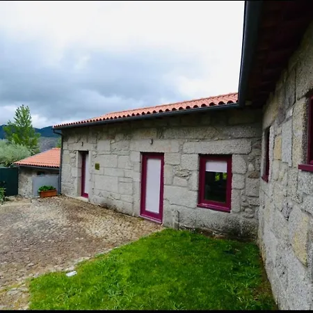 別荘 Geres - Aldeia Turistica De Louredo